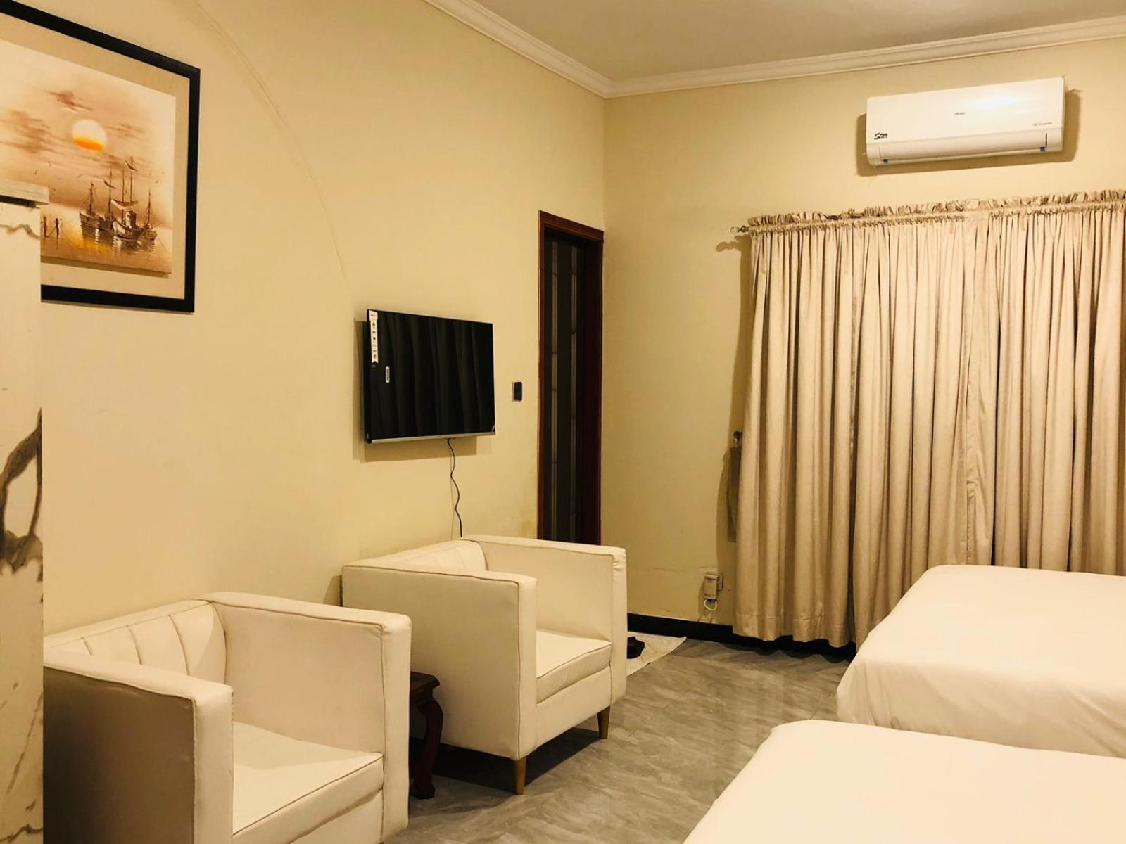 Royal Executive Hotel Islamabad Luaran gambar