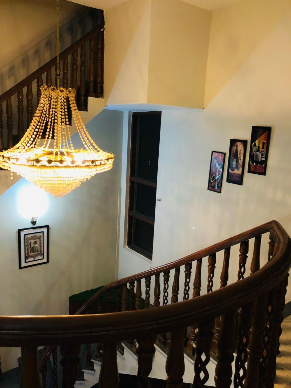 Royal Executive Hotel Islamabad Luaran gambar
